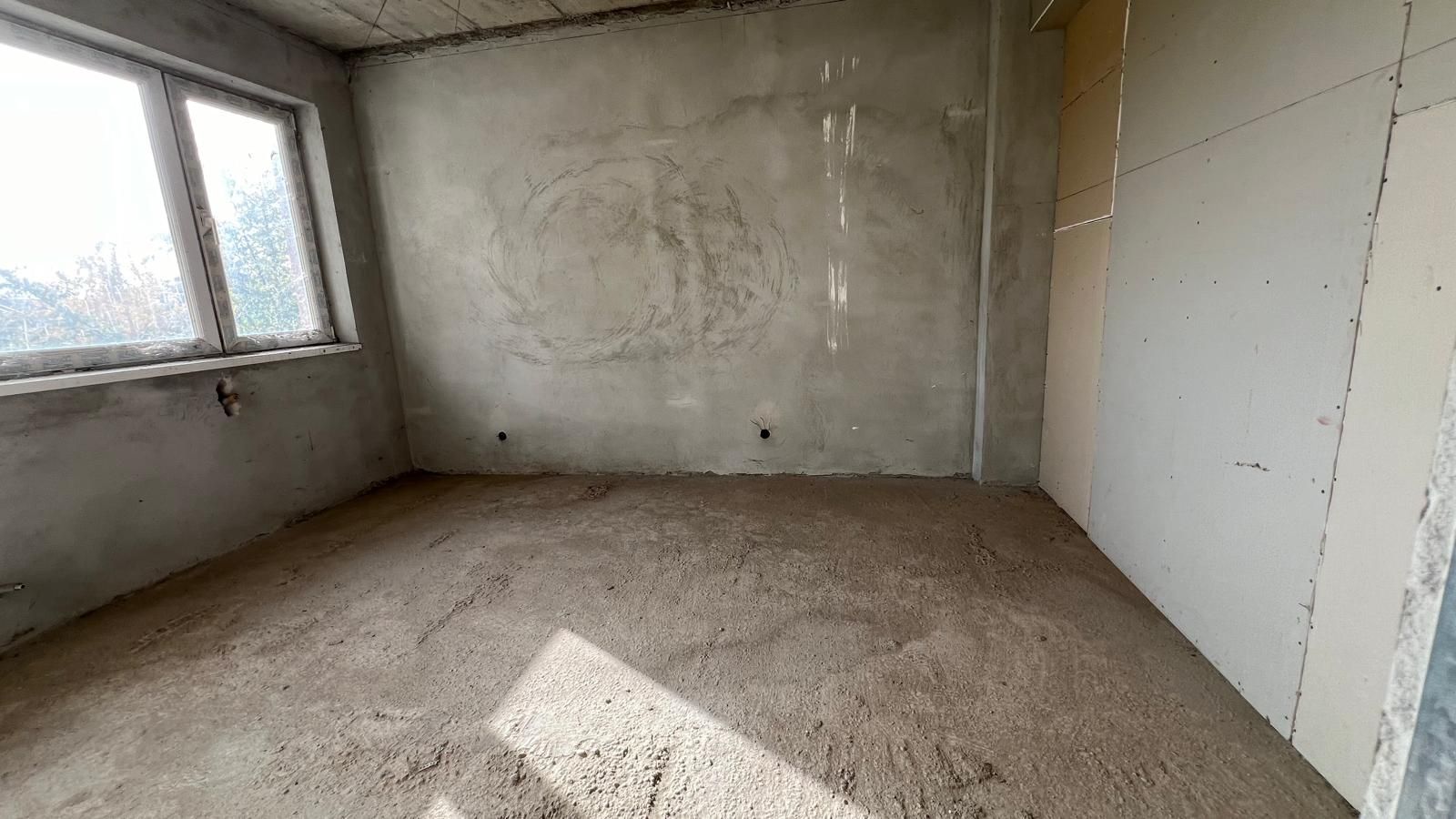 Casa la gri in Pipera  cu potential 1000 euro m2 - Poză 17