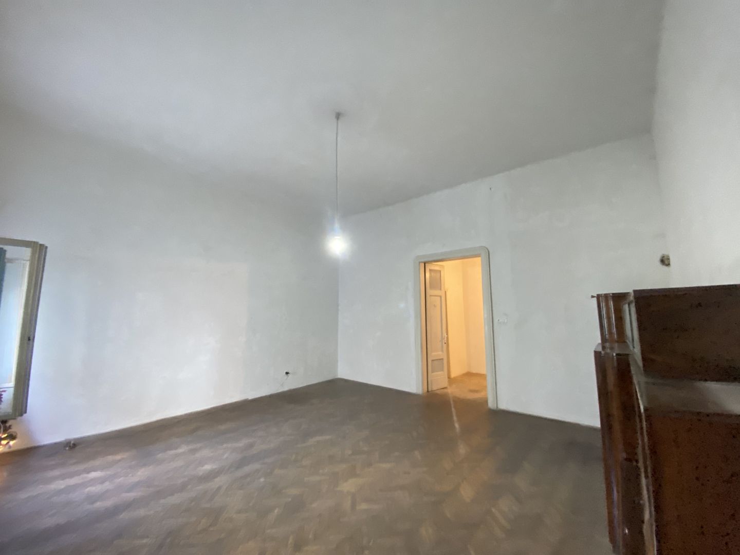 COMISION 0, PALATUL MIKSA STEINER, 3 Camere, 78 MP, Et 1, Piata Unirii - Poză 4