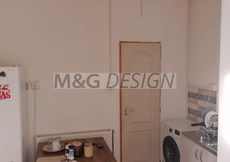 Apartament 1 camera Dambovita curte comuna - Poză 4
