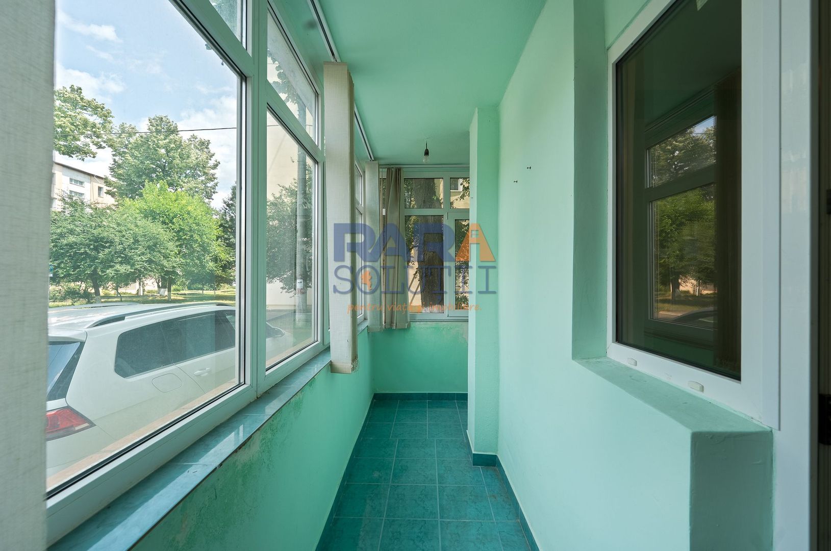 Apartament cu 3 camere, două băi, 77 mp - Poză 14