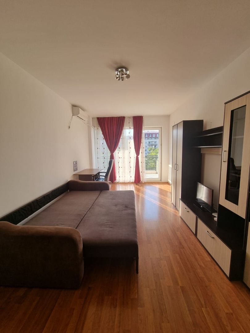 Garsonieră decomandată, centrală proprie, balcon, bloc 2010 - Poză 2