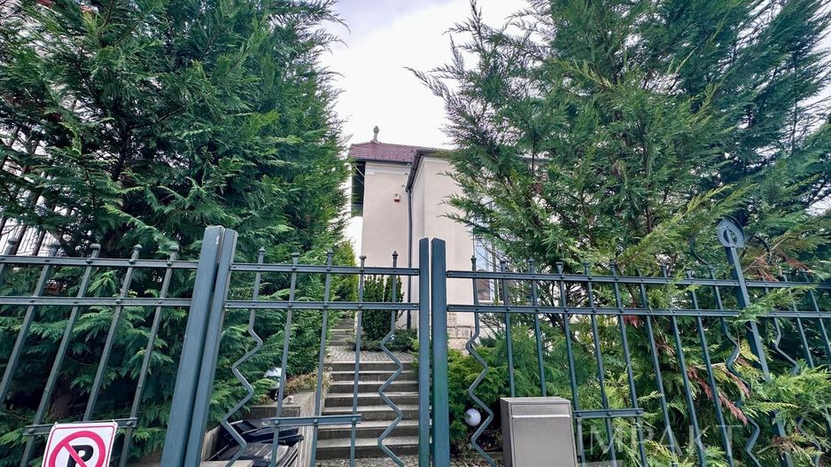 Vila exclusivista de inchiriat 185 mp, terasa si gradina – A.Muresan - Poză 2