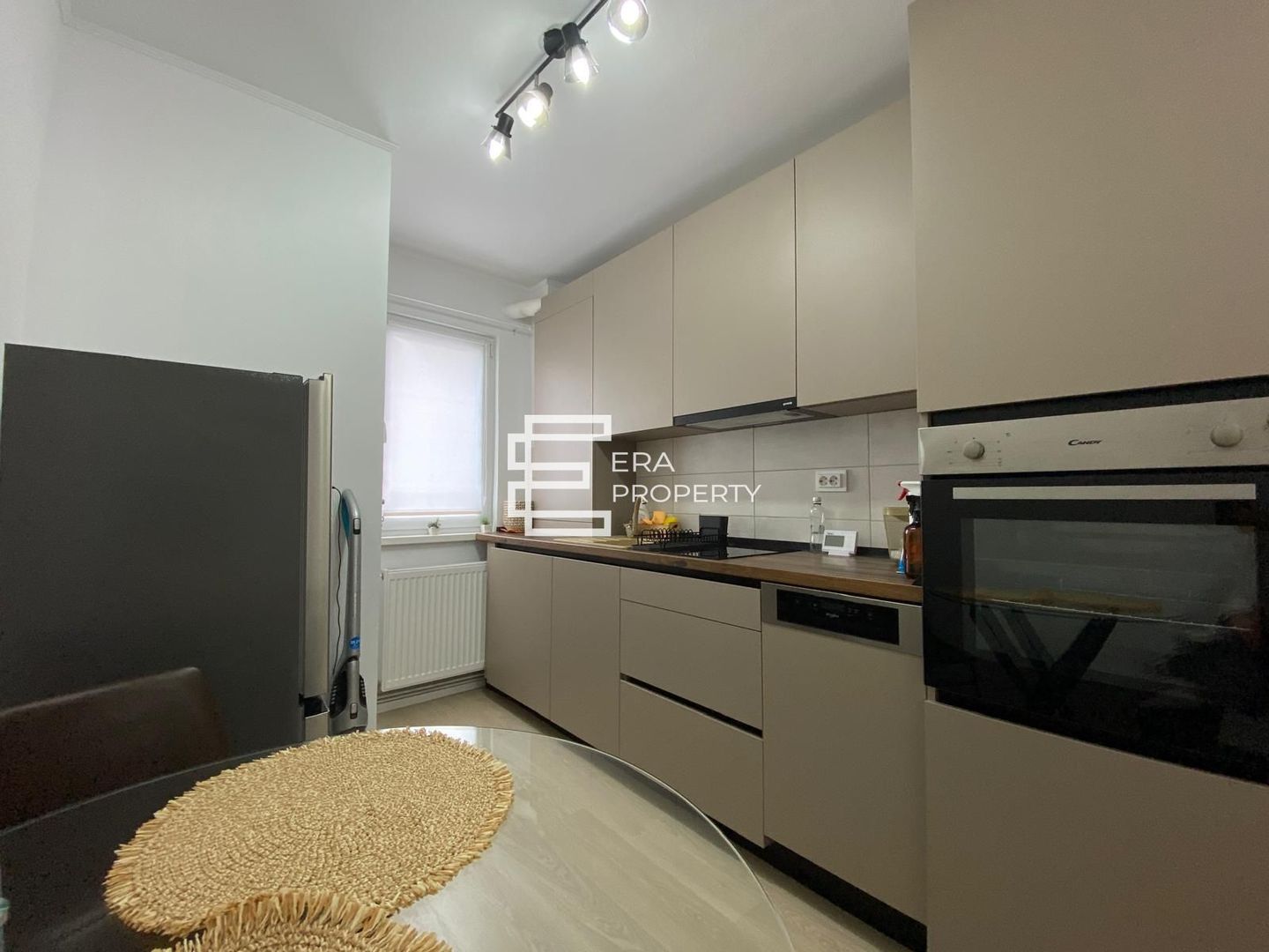 Apartament 2 camere luminos, mobilat complet, balcon și pivniță, Cireșica - Poză 4