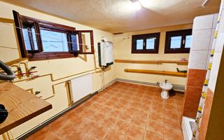 Casa S+P+1+M, pretabila pentru birouri, 300 mp teren, Cetate - Poză 22