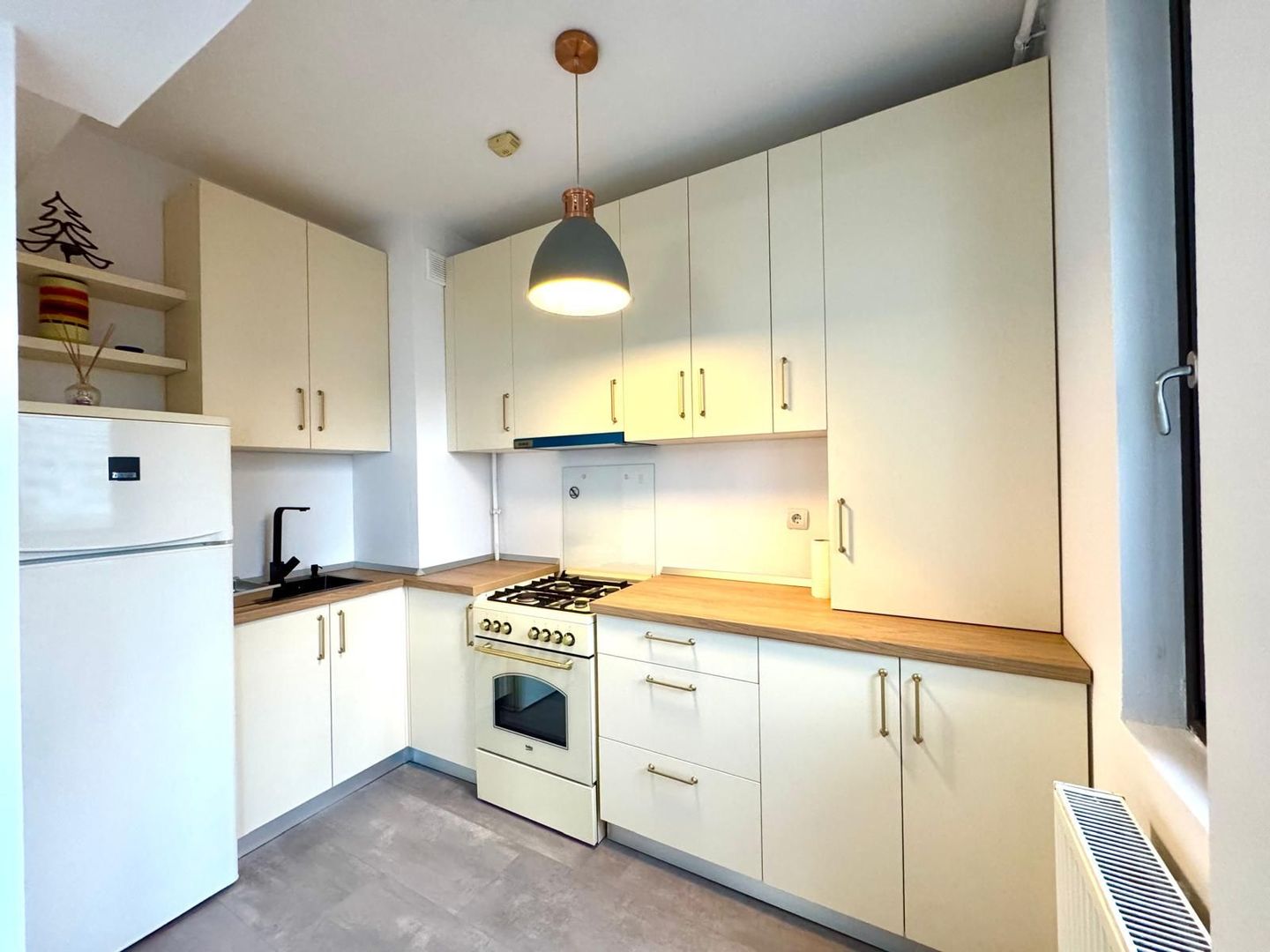 Apartament cu 1 camera - mobilat - bloc nou - etaj 2 -  Calea Sagului - Poză 5