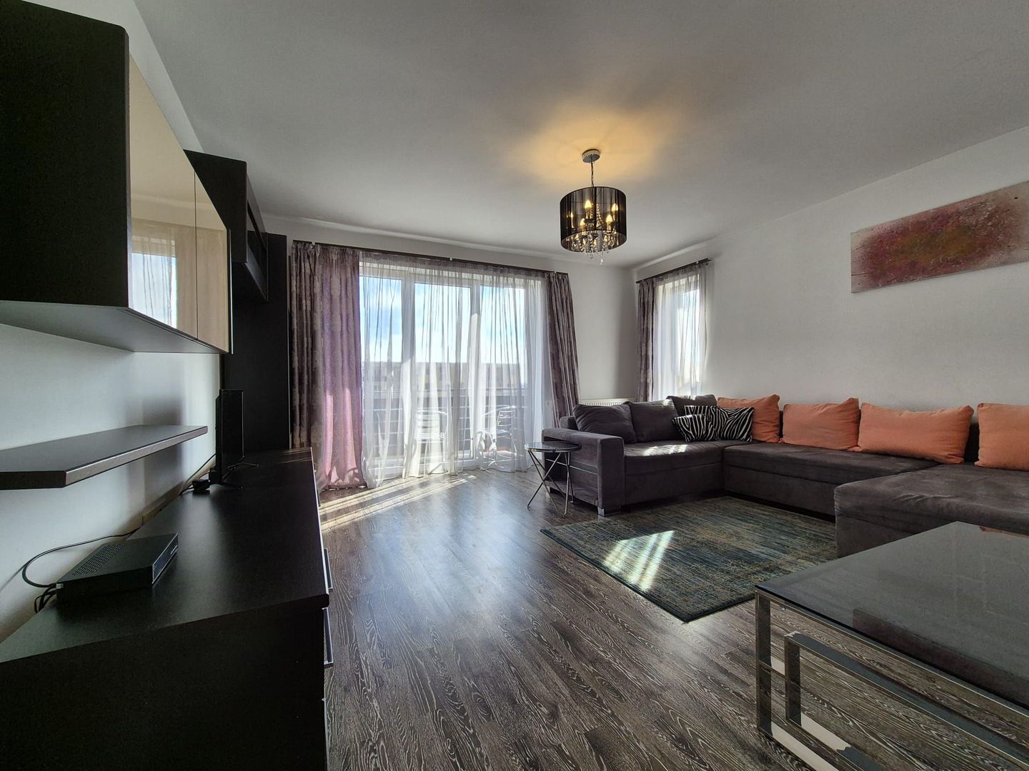 Exclusivitate - Apartament secțiune mare, cu  loc parcare - Poză 3