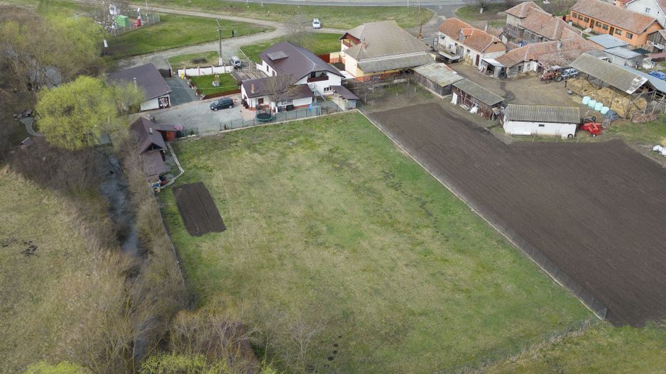 Proprietate imobiliară cu potențial extraordinar! - Poză 59