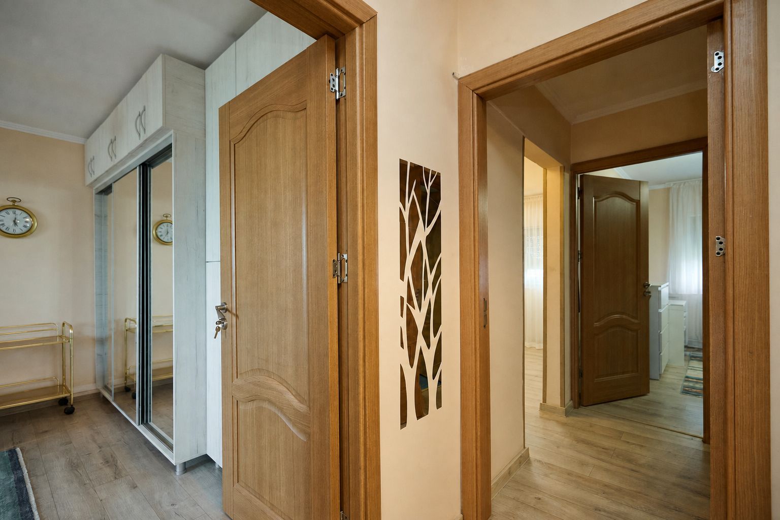 Apartament 3 camere, mobilat si utilat, 2 bai – Exercitiu - Poză 16
