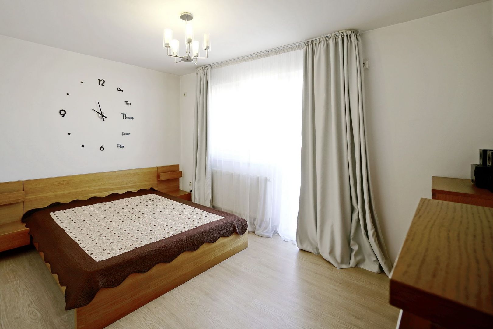 Ideal gradinita P+2, 8 cam, 6 dormt 6 bai, 3 garaje teren 650 mp, - Poză 77