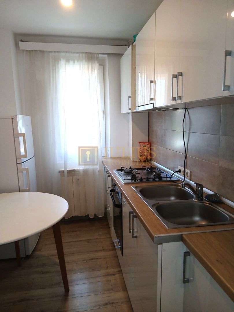Apartament cu 3 camere in Complexul Studentesc - Poză 10