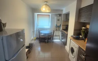 Vand apartament 2 camere Centru - Poză 11