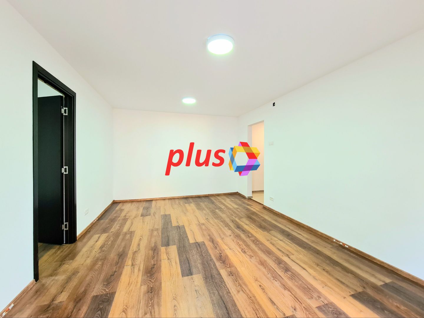 Spatiu comercial cu vad de închiriat Brasov - 106 mp  # plus-imo.ro - Poză 11