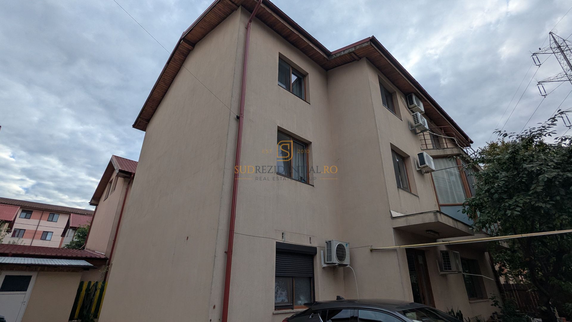 3 cam, 84mp, terasa sticla, curte 69mp, 2 parcari, boxa |Drumul Fermei - Poză 1