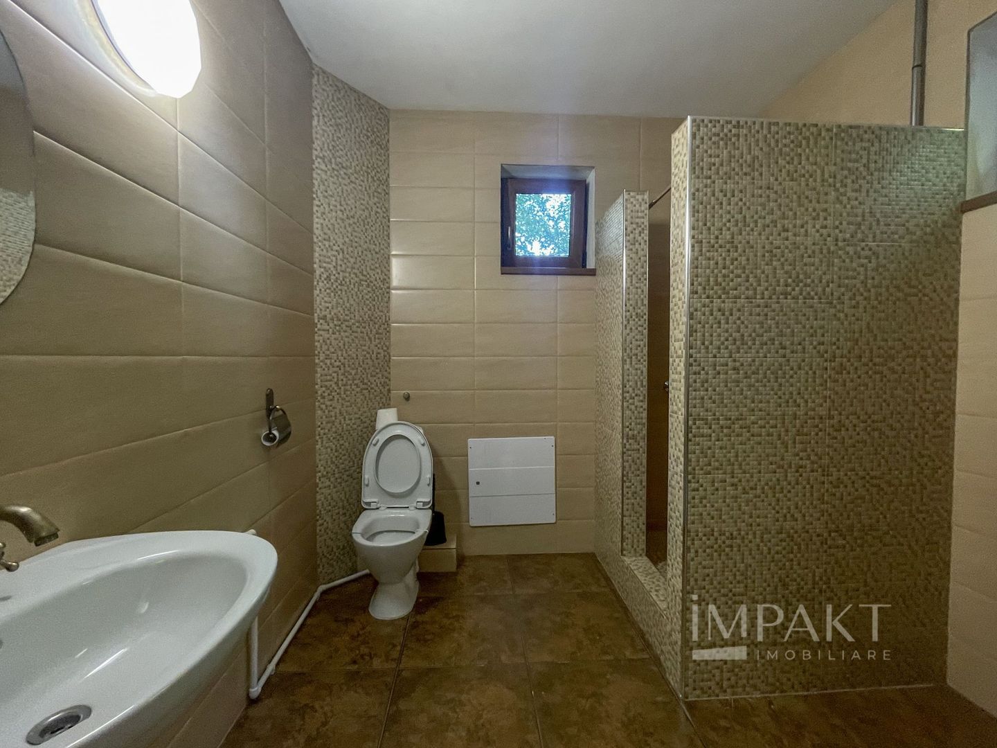 Casa individuala cu 6 camere, in cartierul Buna-Ziua - Poză 15