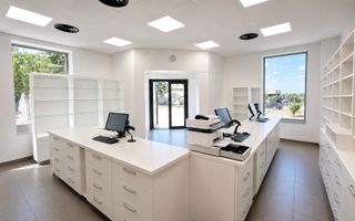 Inchiriere spațiu comercial 133 mp Ultracentral -Tășnad Jud. Satu Mare - Poză 2