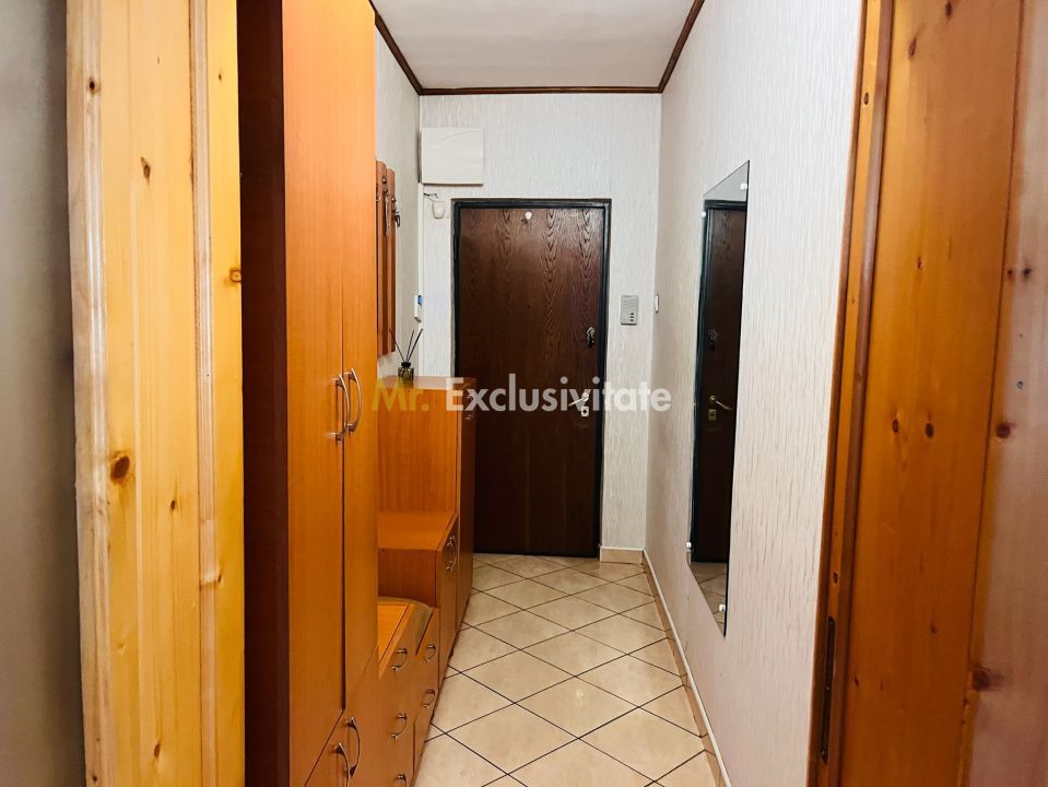 Apartament ultracentral, 3 camere, cu priveliste impresionanta, langa Mercur - Poză 13