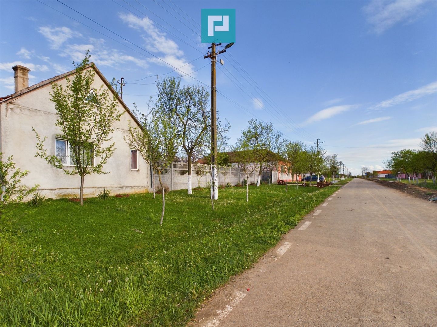 Casă cu teren generos, Fiscut - Poză 25