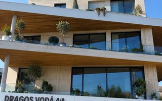 Penthouse pe doua niveluri, 5 camere, cu terase panoramice! Finisat - Poză 1