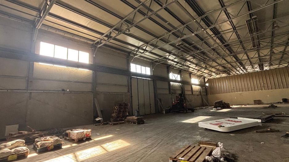 Depozit cu showroom de inchiriat de 1600 mp - Poză 16
