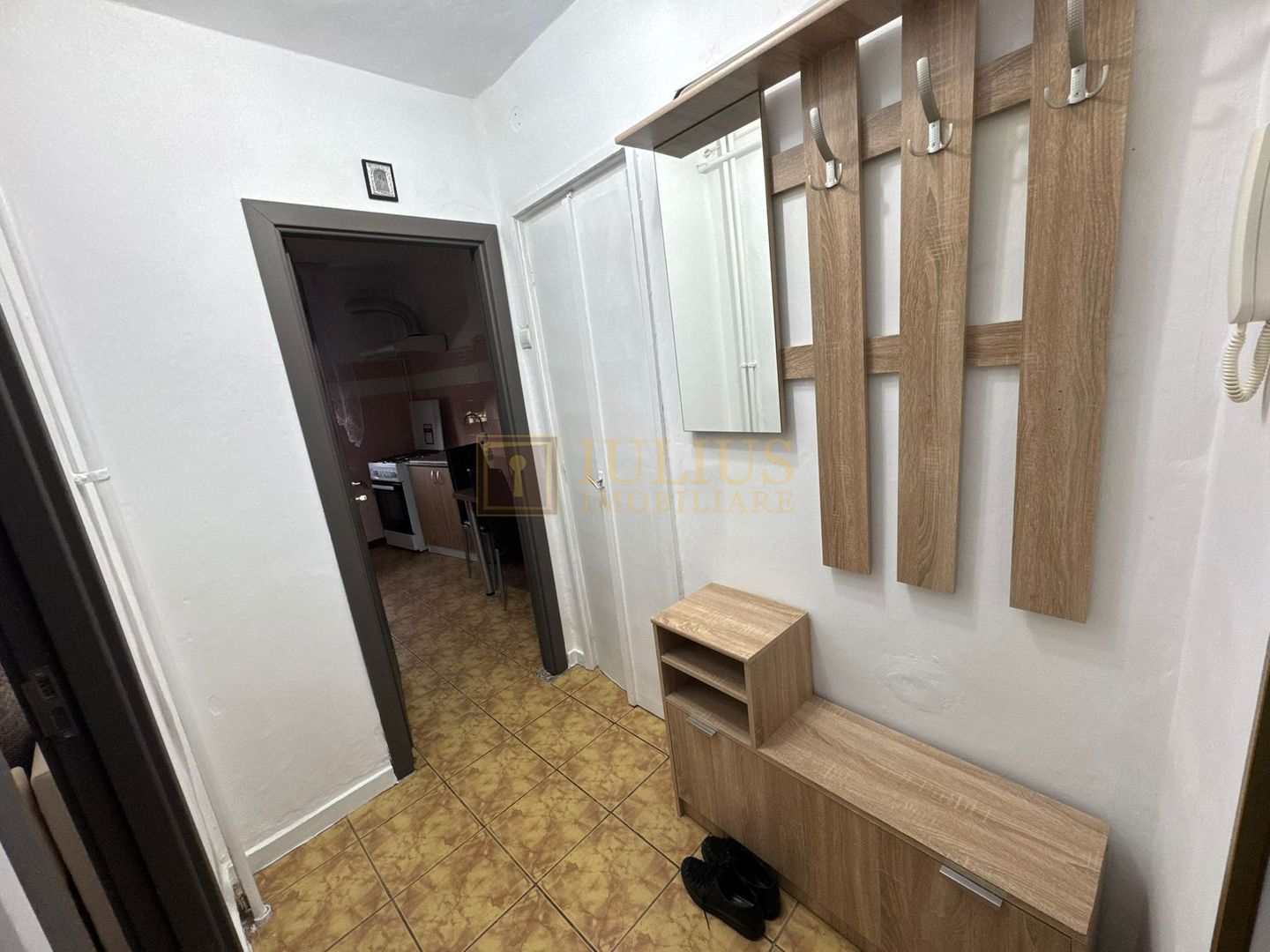 2 camere| cladire istorica| vis a vis de Catedrala| camere spatioase| - Poză 5