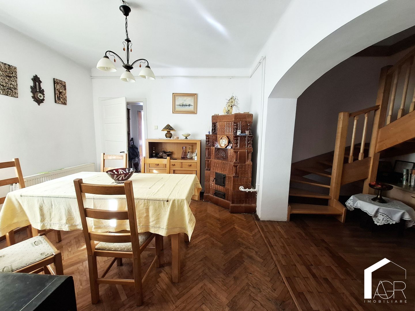 Casa tip duplex cu 6 camere, zona Republicii - Poză 5