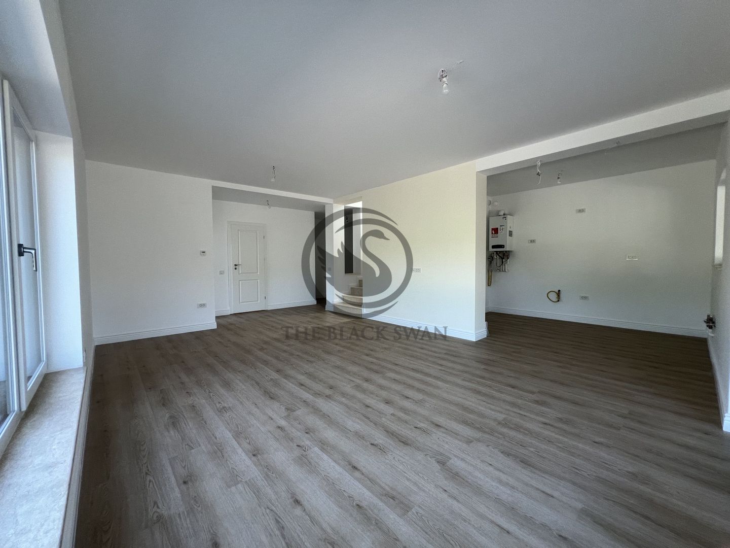 Casa de vanzare cu 4 camere | Premium | Nou | Moreni, Dambovita - Poză 11