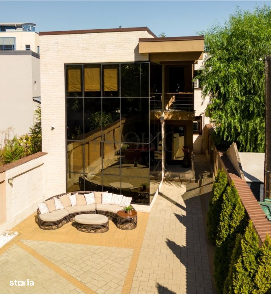 Vilă 5 Camere | Ideală pentru Beauty Hub | Spatiu Comercial - Poză 1
