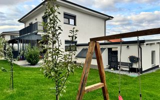 Casa moderna in Chinteni cu curte si garaj pentru 2 masini! - Poză 2