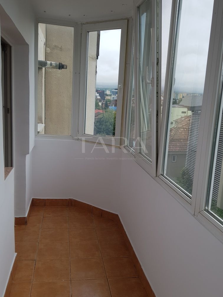 Apartament 2 camere decomandat – balcon generos, zonă Aurel Vlaicu. - Poză 5