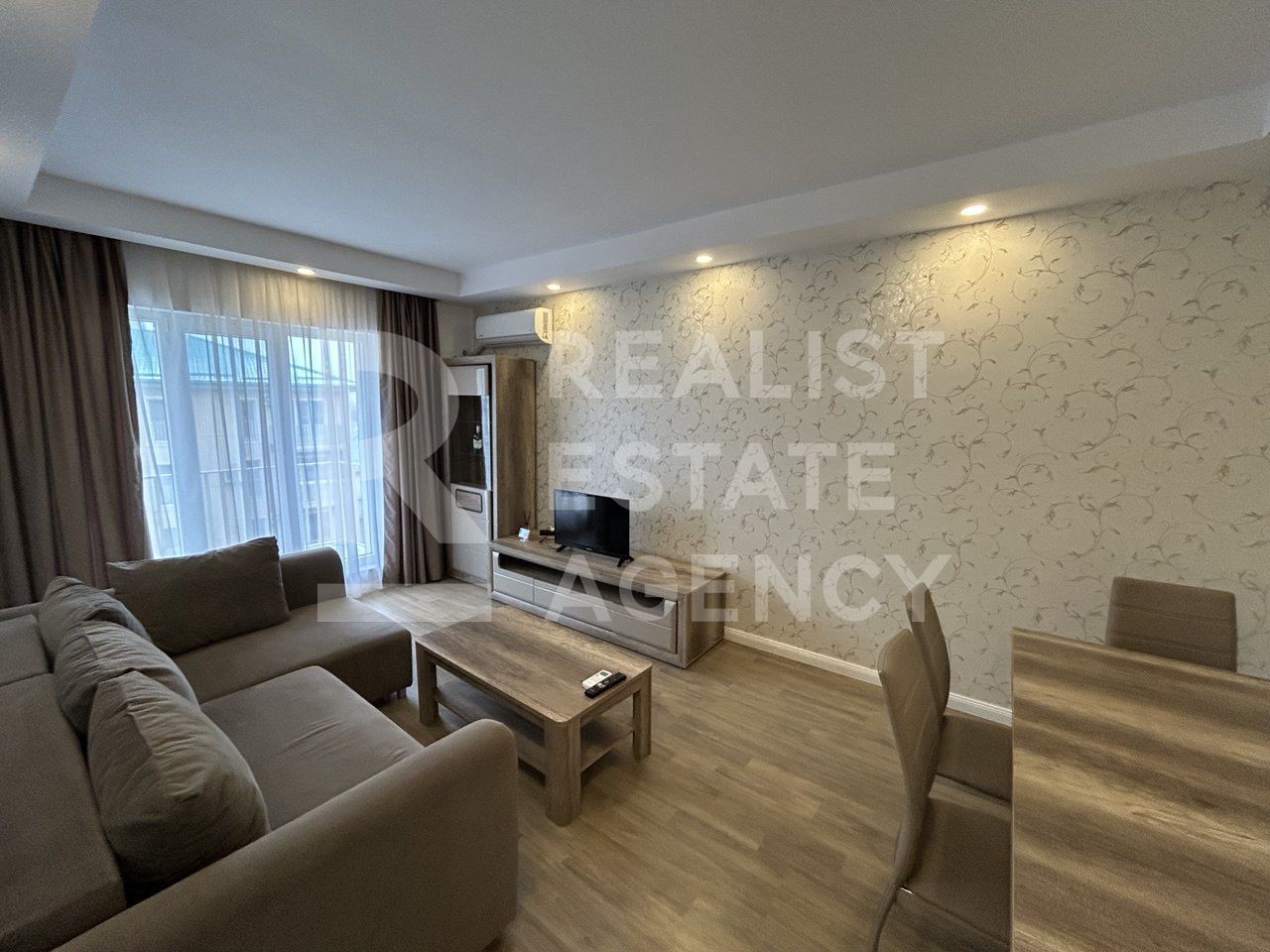Apartament modern cu 2 camere, Cosmopolis, mobilat și utilat, parcare - Poză 1