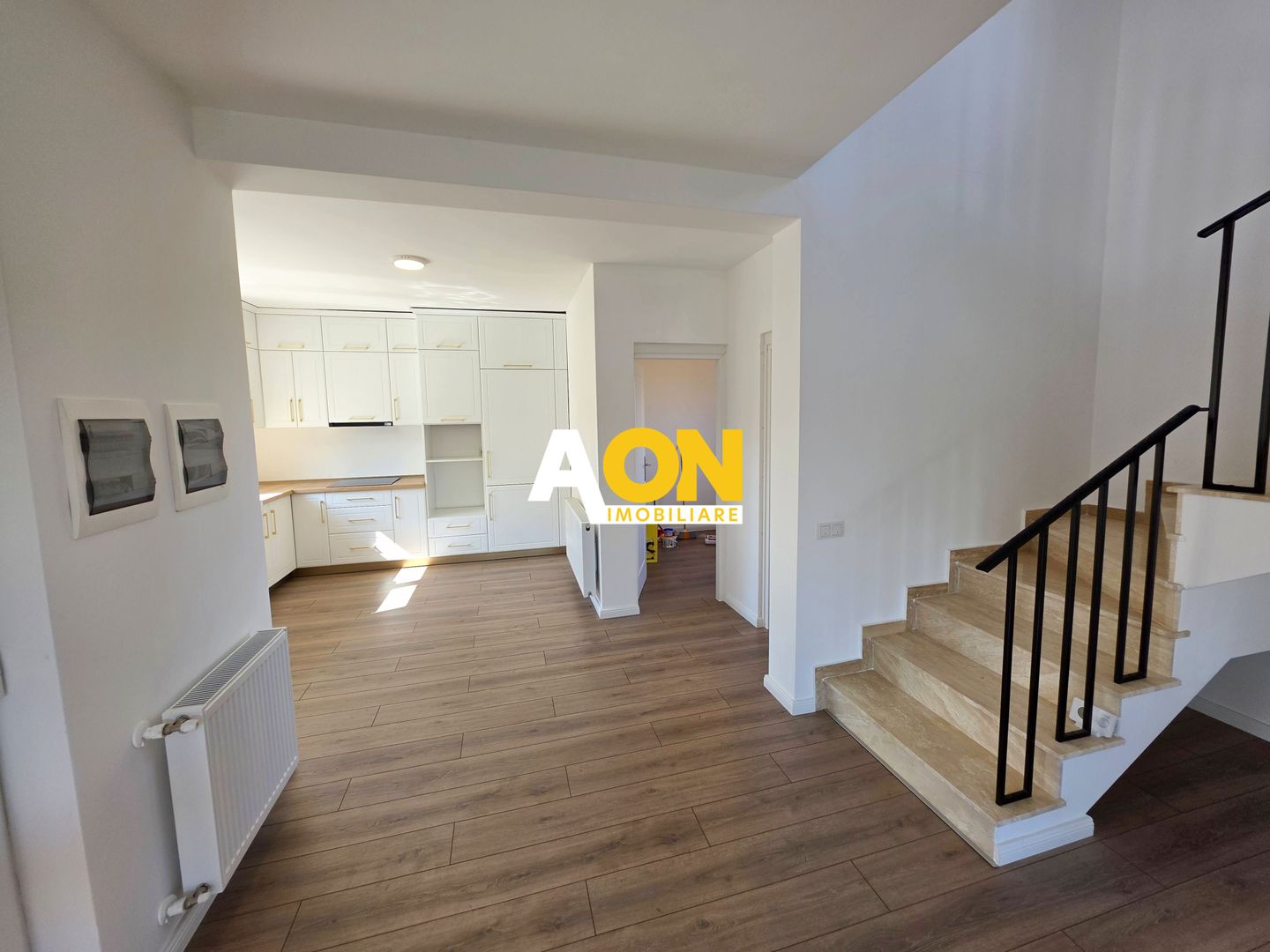 Casa 4 camere 340 mp teren toate utilitatile Cetate - Poză 3