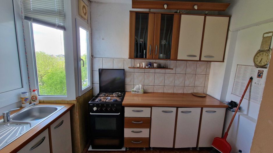 Apartament 3 camere decomandat  zona Big Nou etaj 3/4 - Poză 6