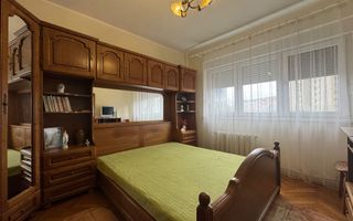 Apartament cu 3 camere decomandate, Cetate - Poză 4
