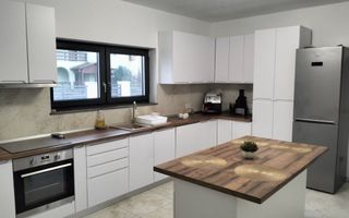 Casa de vanzare Lazuri - Poză 5