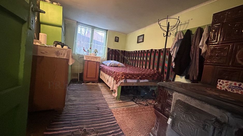 Casă bătrânească în Comuna Brătila - Poză 9