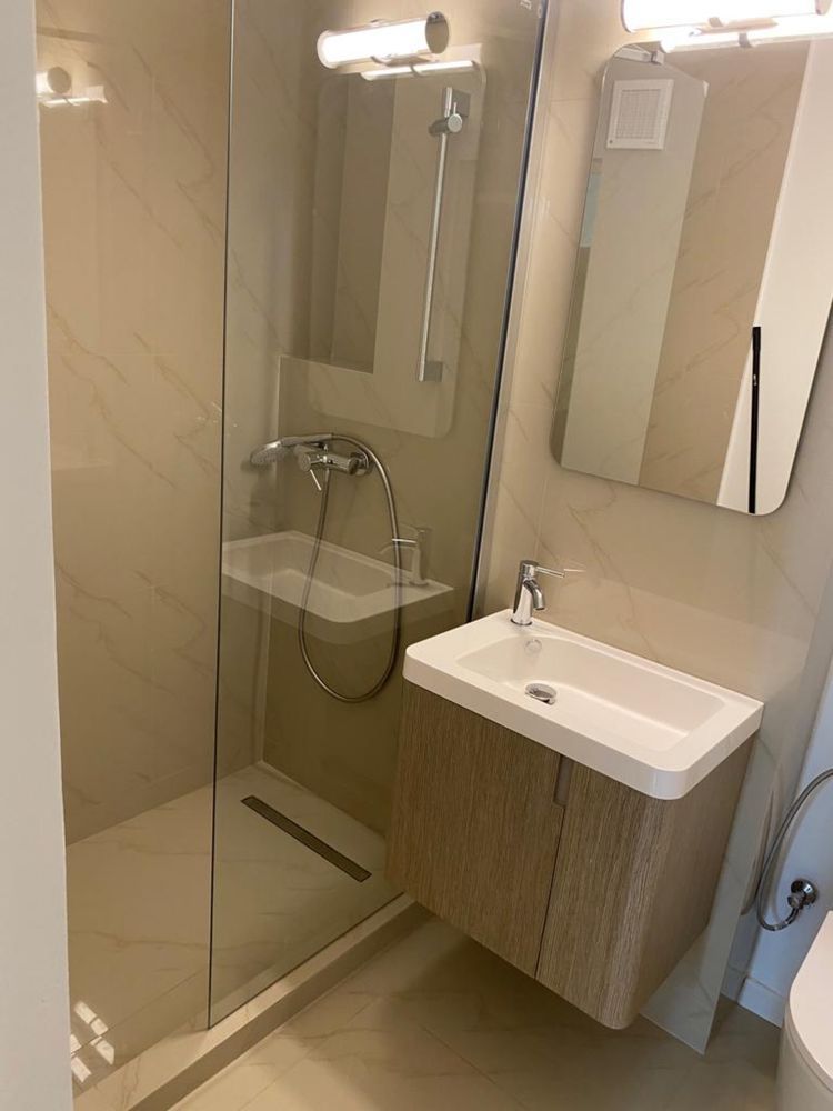 Apartament spațios, 2 camere,  76 mp,  2 bai, cu  vedere in Decebal - Poză 6