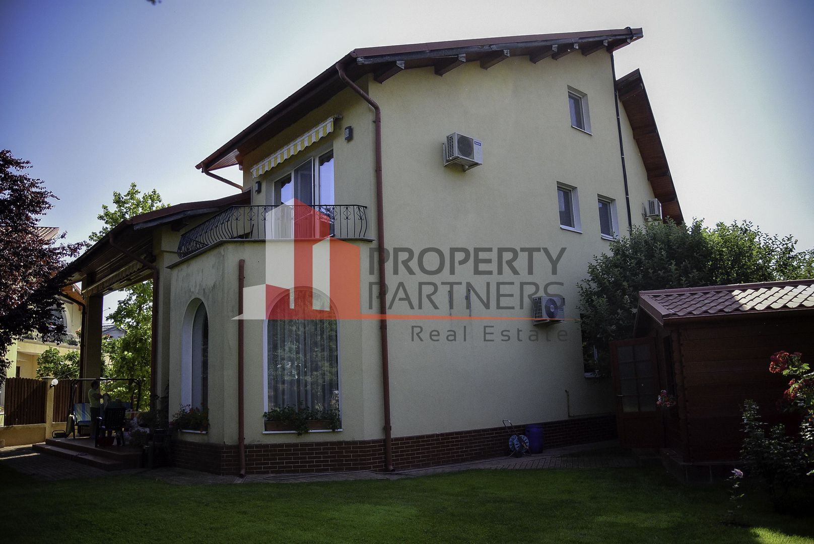 Vila spatioasa cu teren mare Jollie Ville - Poză 11