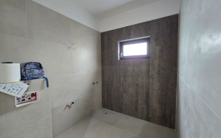 1/2 Duplex pe parter,predare la cheie  , 3 dormitoare, 2 bai, Zona Metro 2, - Poză 12