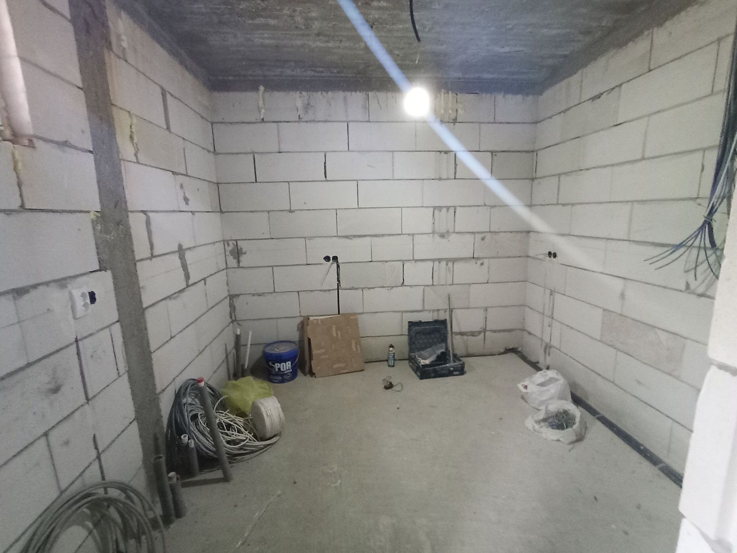 Casa Individuala Suprafete Generoase, Teren Mare, La Rosu - Poză 13