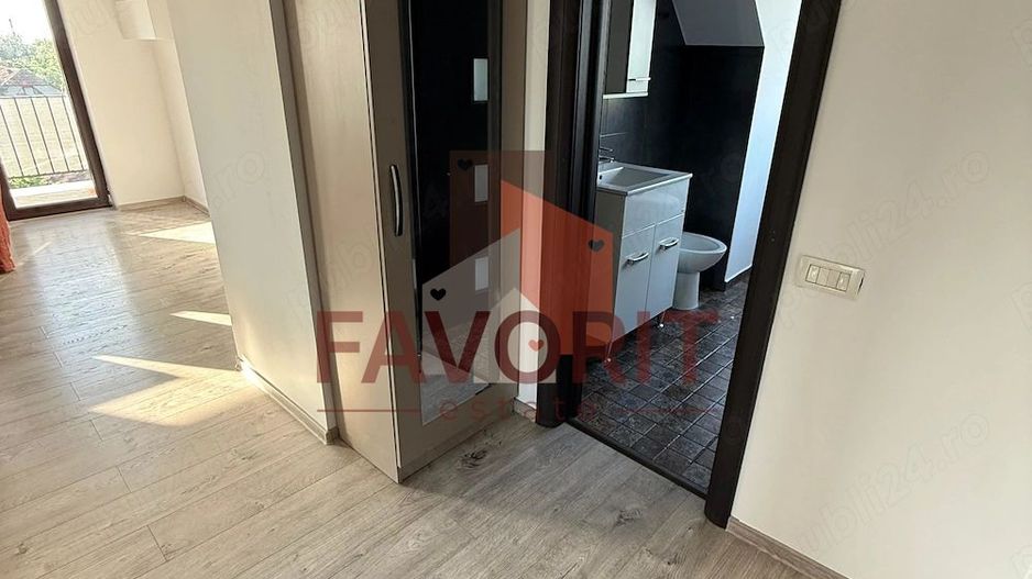 Zona centrala . Mobilat si utilat.Disponibil imediat - Poză 2