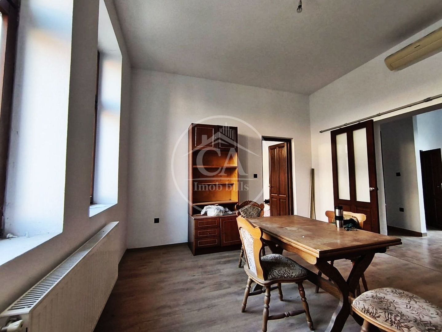 Casa de închiriat cu 6 camere în zona Centrala,  Oradea - Poză 12