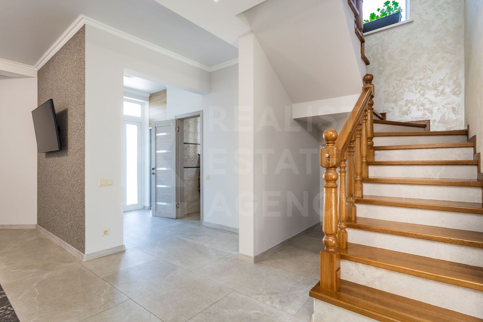 Vânzare, casă, 4 camere, str. Nicolae Dimo, or. Durlești - Poză 12