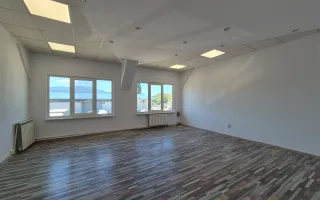 Spatiu versatil birouri/producție - 300 mp - Poză 12