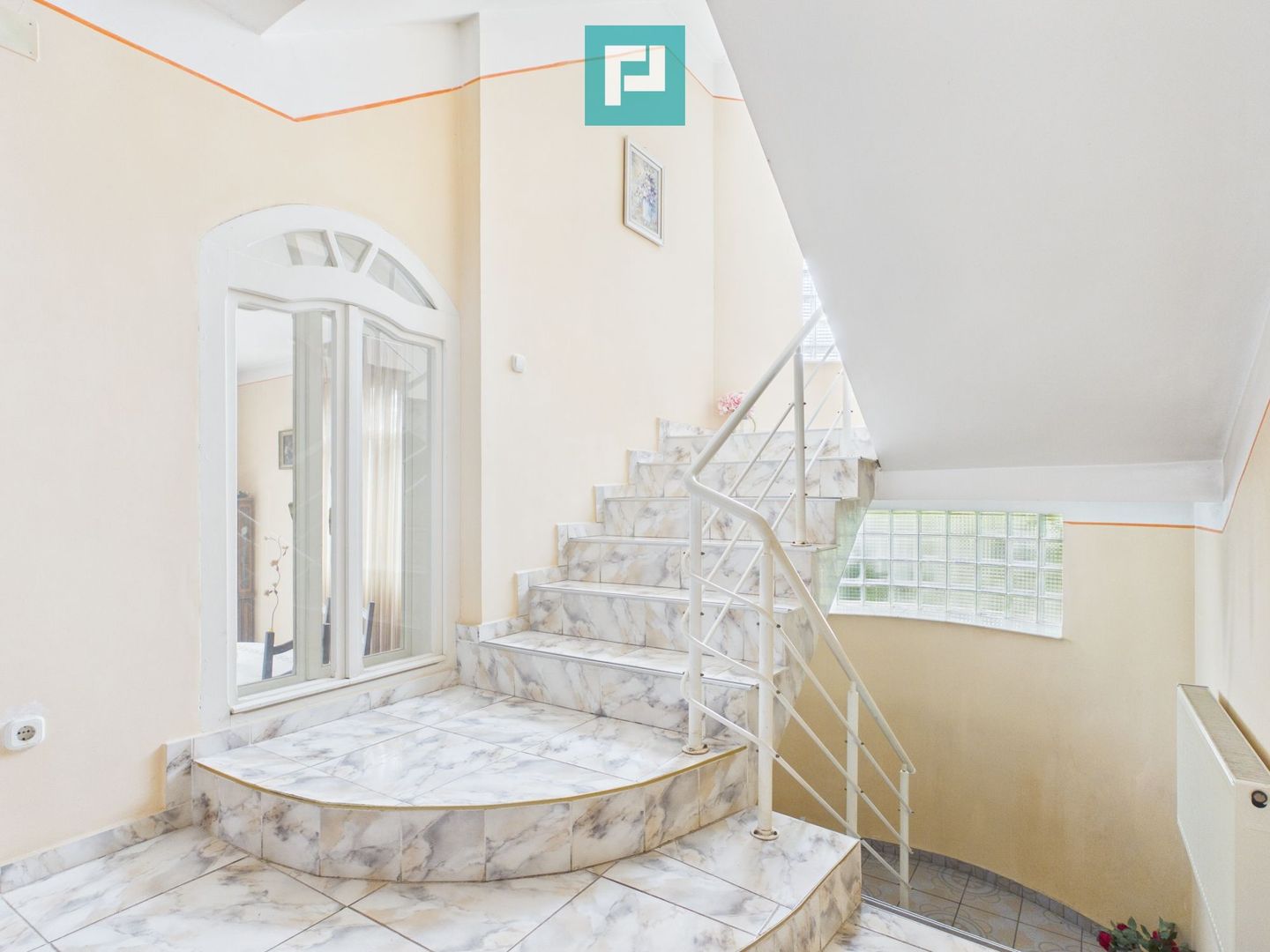 Vilă premium Sânmartin, teren 1200 mp - Poză 20