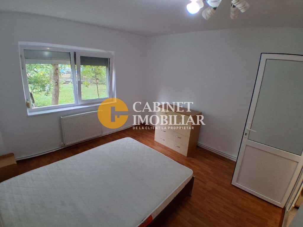 Apartament 2 camere DECOMANDAT, bloc 1982, Zona Tatarasi, Iasi - Poză 2