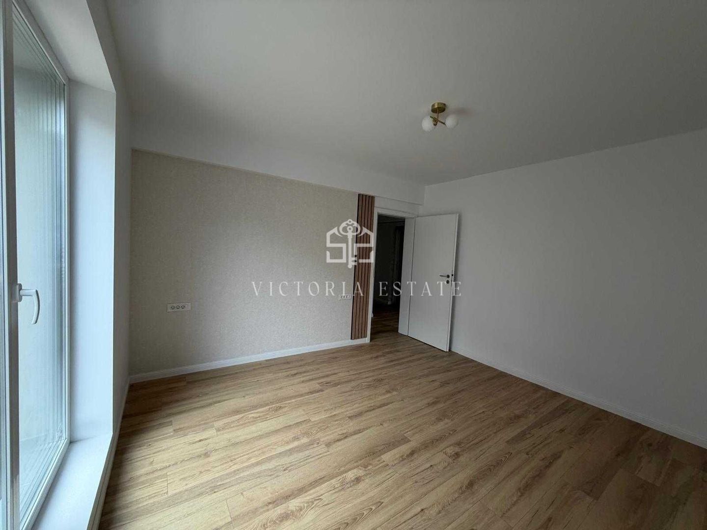 CENTRAL Apartment 3 Camere 2 bai PLOIESTI MALUL ROSU - Bloc finalizat - Poză 4