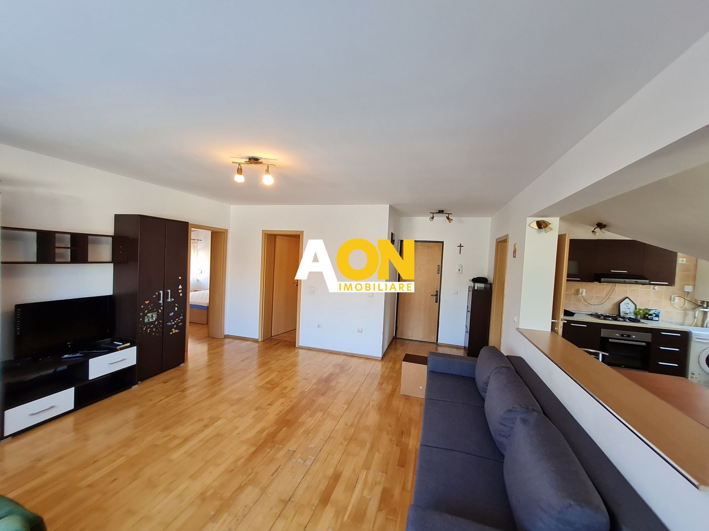 Apartament 2 Camere, Decomandat, 62 mp, Zona Centrala Exceptionala - Poză 2