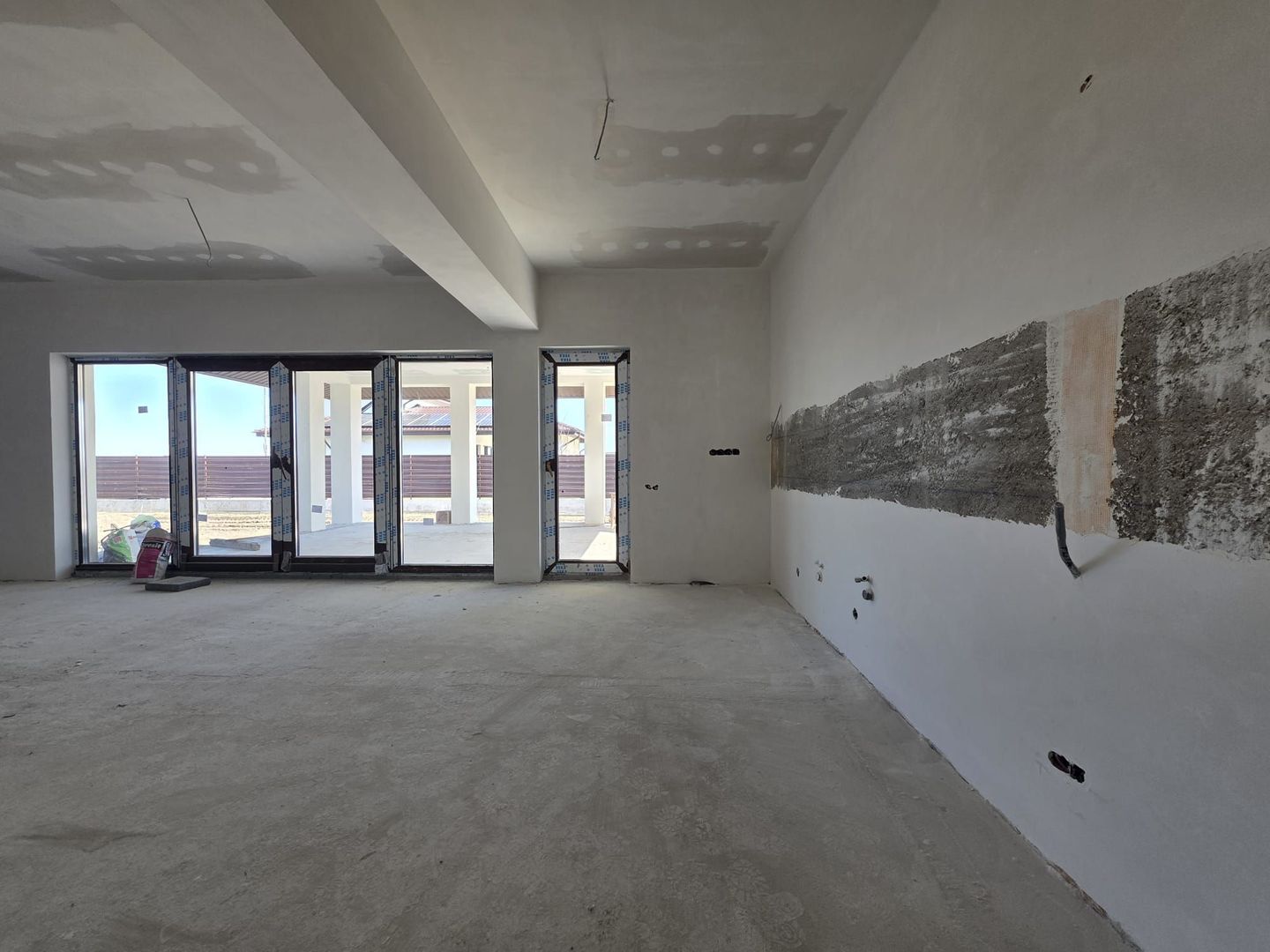 Casa in regim P+1ER de vanzare in Baltoesti - Poză 11