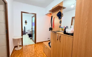 Metrou Aparatorii Patriei ~ Apartament 3 camere decomandat - Poză 12