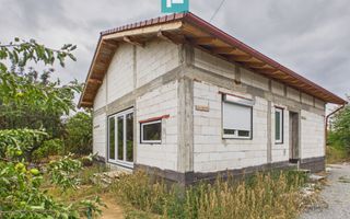 Casă nouă cu 3 camere, în localitatea Miniș, Arad - Poză 1